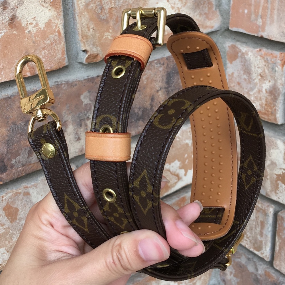 Louis Vuitton adjustable strap